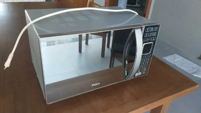 Microondas Philco 25Litros cor prata espelhado