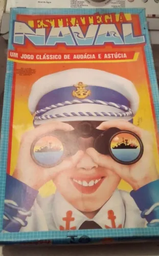 Jogo de tabuleiro Estratégia naval anos 90