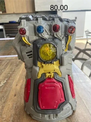 Manopla eletrônica thanos 