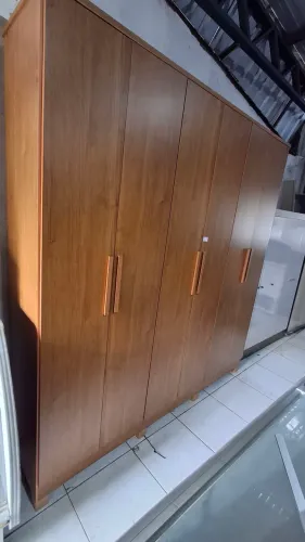 ROUPEIRO 6 PORTAS 100%MDF (MOSTRUARIO) NOVO