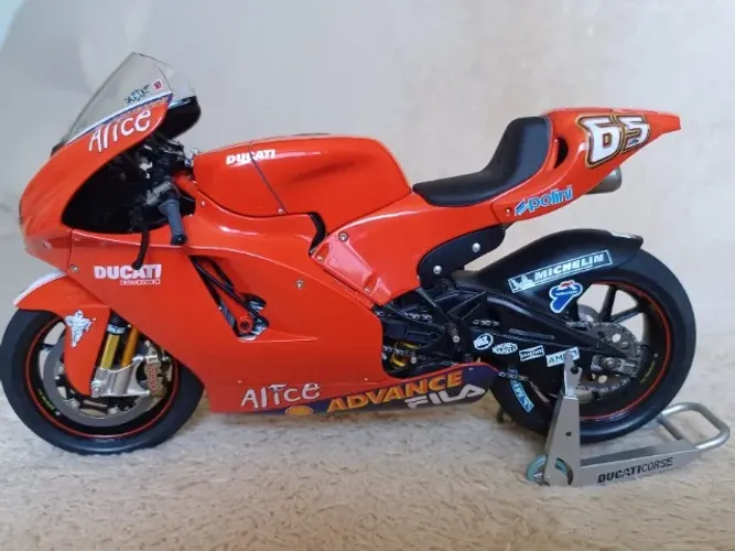 Miniatura Moto Ducati Tamyia