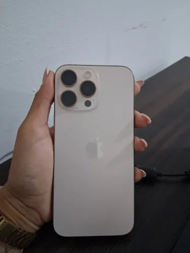 Vendo iPhone 16 pro Max 