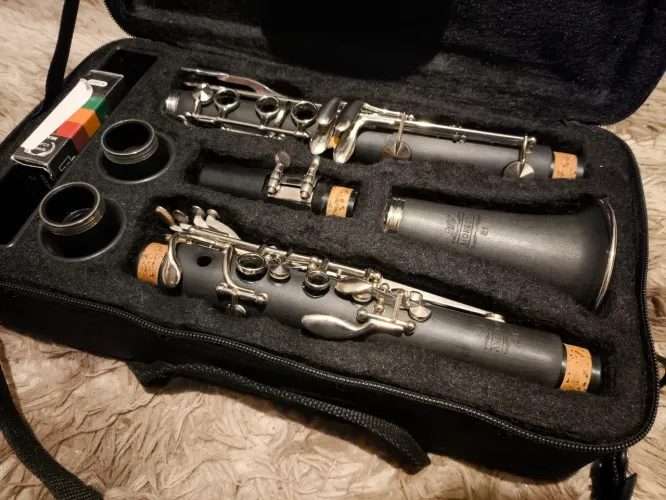 Clarinete 17 Chaves - 1 ano de uso
