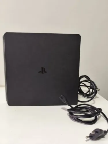 Console Sony PlayStation Slim 4 com 1TB (SEM CONTROLE) Modelo CUH-2214B