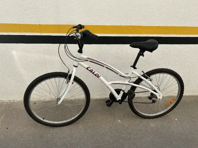 Bicicleta em alumínio Caloi 100