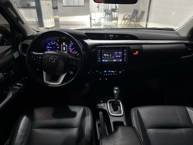 Toyota Hilux CD SRV 4X4 2.8 TDI Diesel Aut. 2018