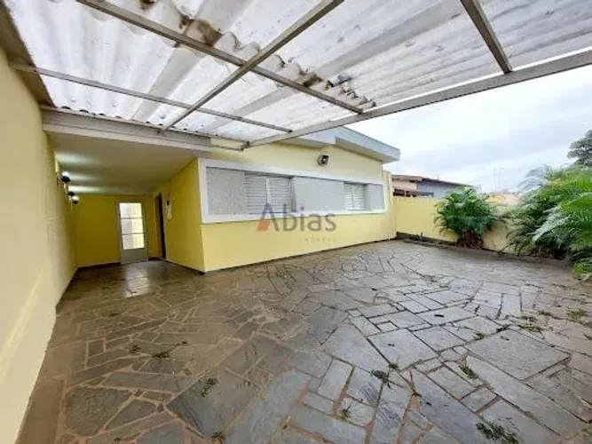 Casa em Jardim Santa Paula - São Carlos, SP