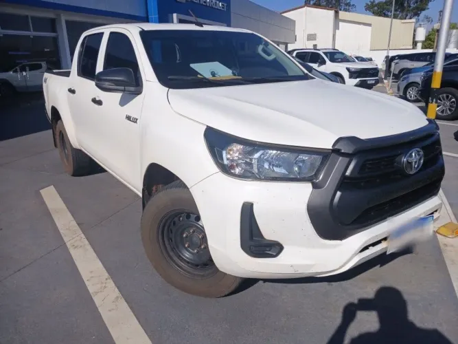 Toyota Hilux CD 4X4 2.8 Diesel Mec. 2022