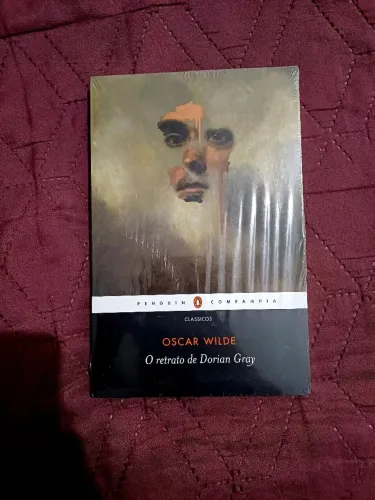 Livro - O Retrato de Dorian Gray (no plástico)