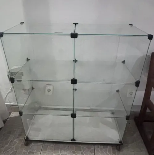 vende-se vitrine expositora