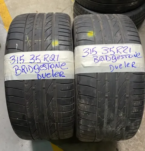 Pneu Bridgestone Dueler 315/35R21 Meia Vida 70% de Borracha