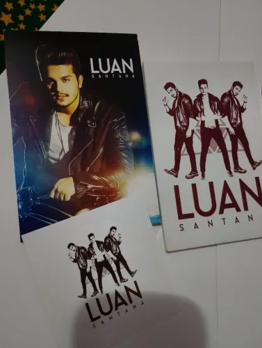 Kit Luan Santana Oficial Band UP -  1 Pôster + 2  Bloco de anotações + 1 Adesivo