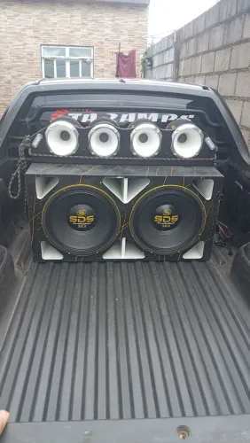 Vendo som automotivo
