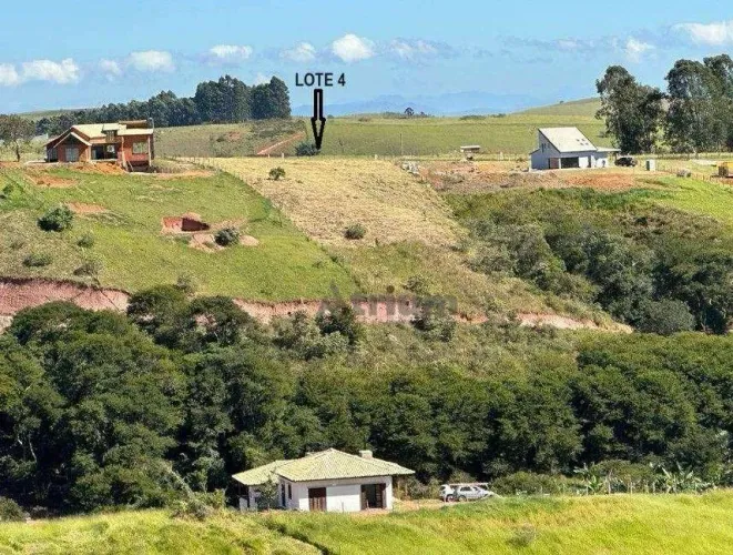Terreno à venda, 5002 m² por R$ 340.000,00 - Val Videiras - Petrópolis/RJ