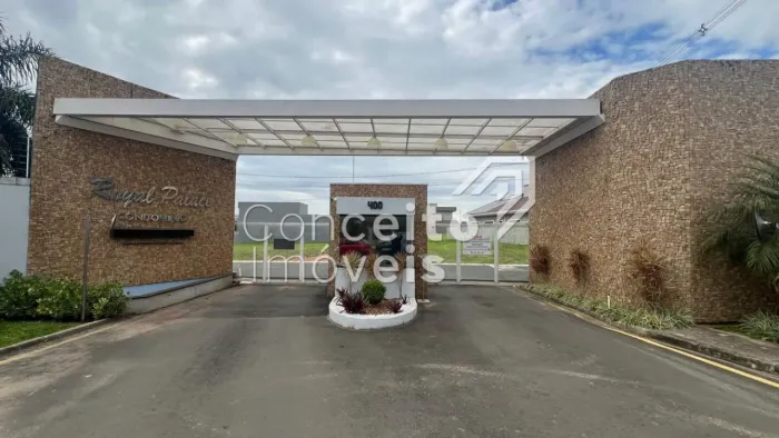 Condomínio Royal Palace - Uvaranas - Terreno com 300m²