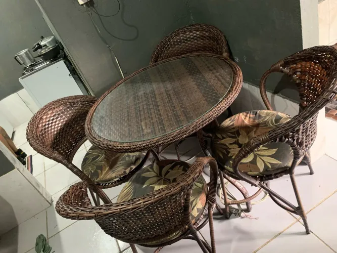 Mesa de fibra sintética