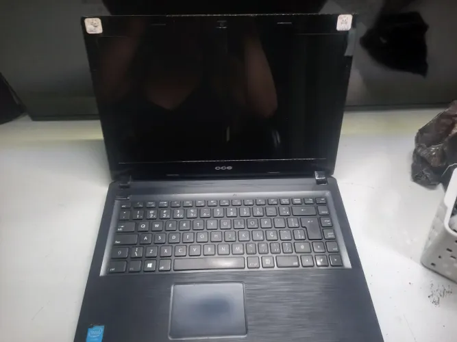 Notebook CCE - Ideal para Estudos e Tarefas Básicas