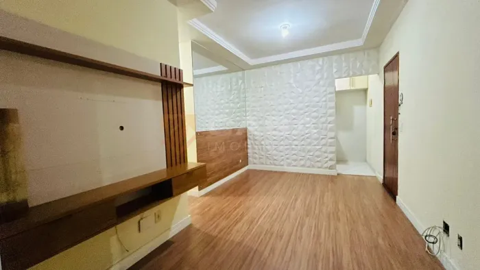 Apartamento Térreo com 3 Quartos no Cond. Mestre Álvaro
