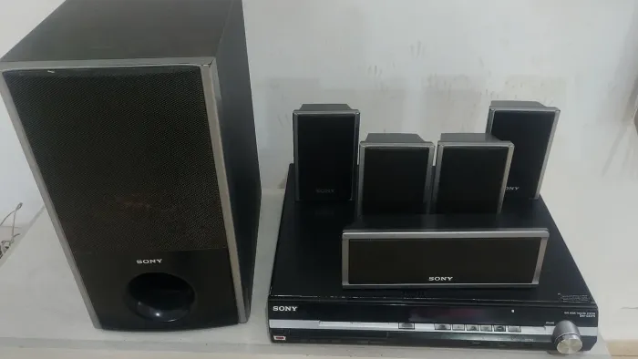 Home theater sony dav dz275
