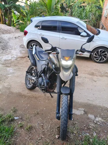 Lander Yamahha 250 verde areia dark 2022/2023