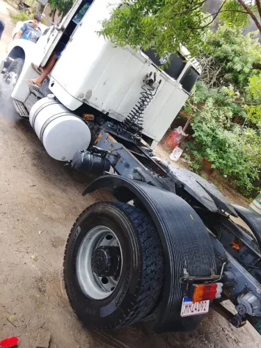 Volvo nl 10 340 caminhão bom todo viu tô vendendo por quê comprei um fh rodava no cimento 