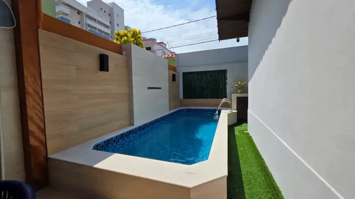 Imóvel para venda possui 140 metros quadrados com 2 quartos em Guilhermina - Praia Grande