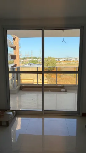 Porta de correr alumínio luxo só instalar