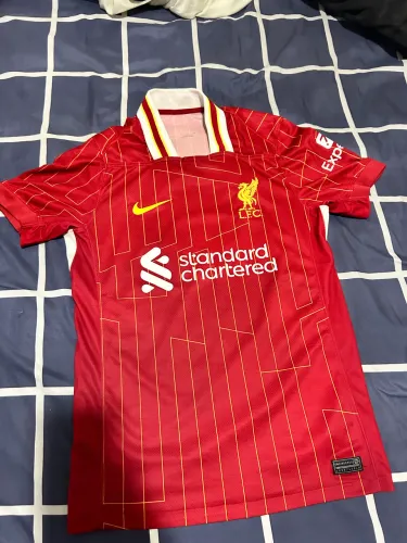 Camiseta liverpool tamanho P