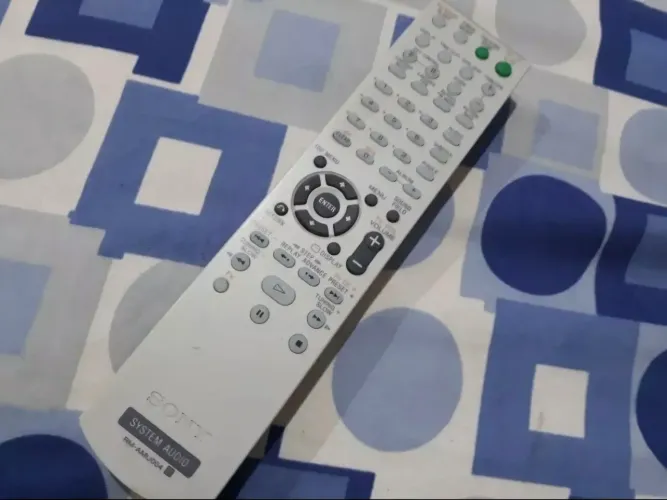 SONY ZX80D CONTROLE REMOTO ORIGINAL MODELO RM-AMU004 :)