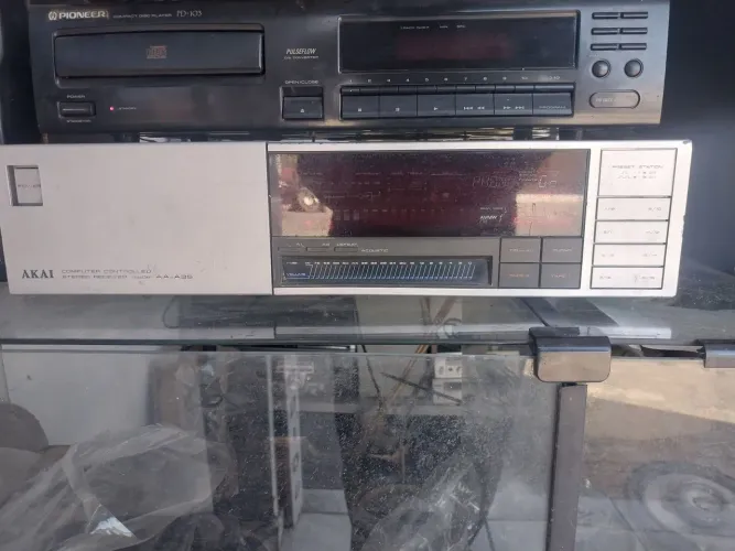 Receiver Akai AA-35