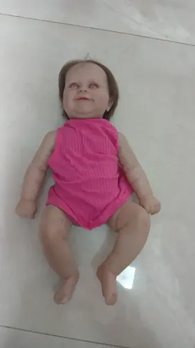 Boneca de vinil