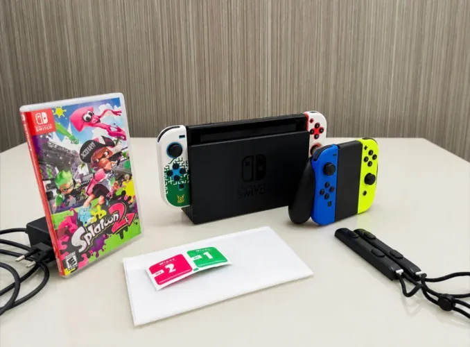 NINTENDO SWITCH V2+ SPLATOON 2+ 4 JOYCONS
