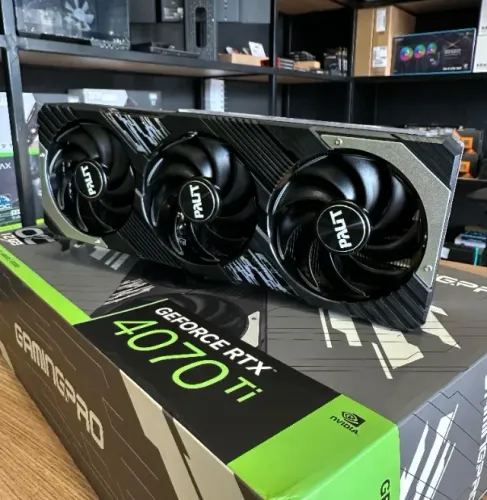 Placa de Vídeo Palit GeForce RTX 4070 Ti Gaming Pro OC, 12GB GDDR6X- Seminova (loja física