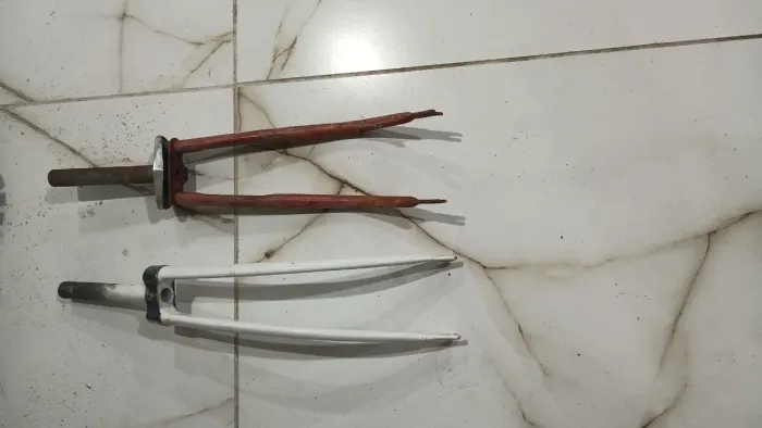 Garfo de bicicleta Caloi