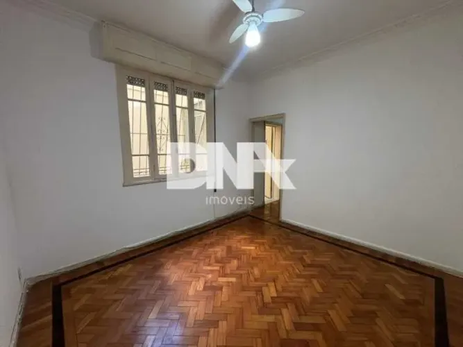 Apartamento - / Residencial / Flamengo