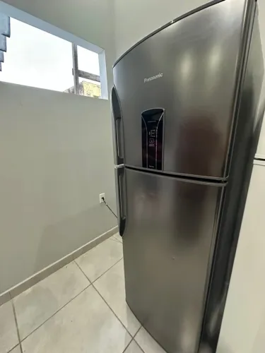 Vendo Geladeira Panasonic