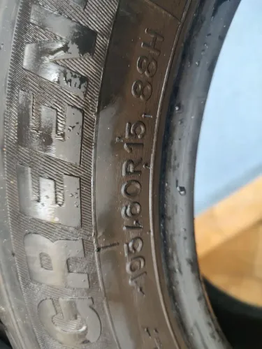 Pneus Ling Long 195/60/R15 usado GreenMax