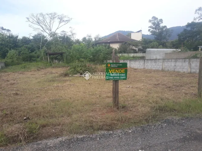 Terreno no bairro Ribeirão da Ilha