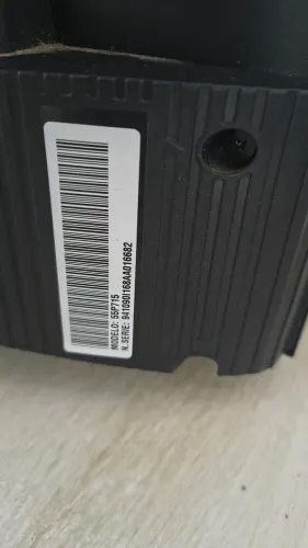 TV TCL para retirada de peças
