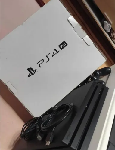 PLAYSTATION 4 PRO 1000GB