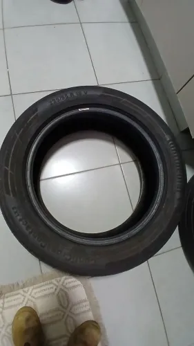 Vende-se 8 pneus Aro 18