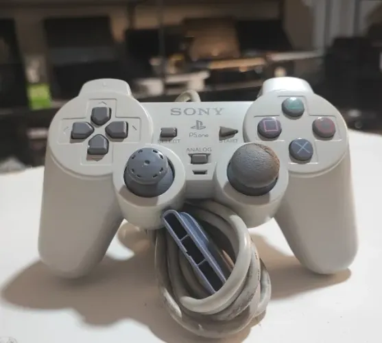 Controle Sony PS1 One dual shock original, funcionando em perfeito estado, aceito cartao
