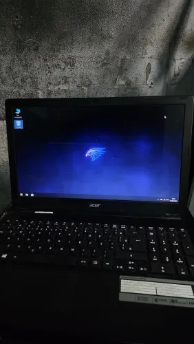 V/T Notebook Acer (Core i5 | 12GB RAM | SSD + HD, leia descrição)