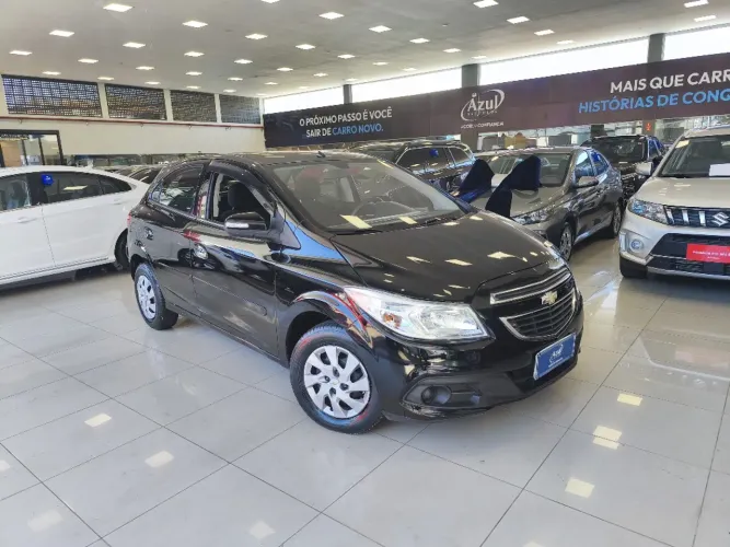Chevrolet Onix Hatch LT 1.0 8V Flex Power Mec. 4P 2014