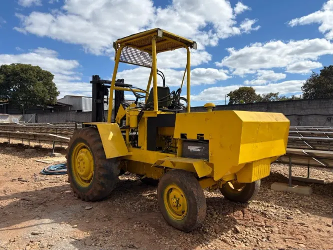 Vendo Trator Empilhadeira Massey Ferguson 65X
