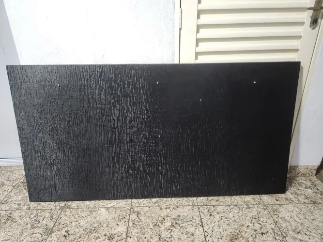 Painel de madeira para quadros, fotografias, decoração.