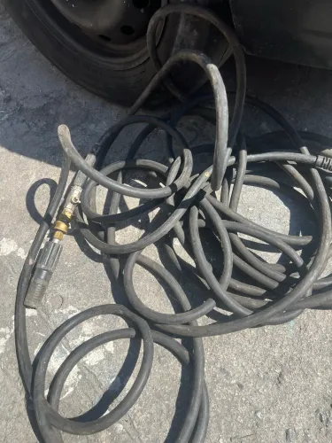 Vendo mangueira de 10 metros com pistola/gatilho para lavadora de alta pressão.