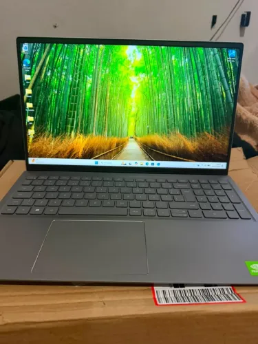 Notebook DELL - I7-11390, Placa - NVIDIA MX450, 16 ram, 500GB SSD, - Seminovo na caixa