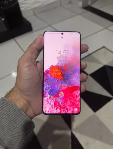 Sansung S20+ 128gb é 8 gb de RAM