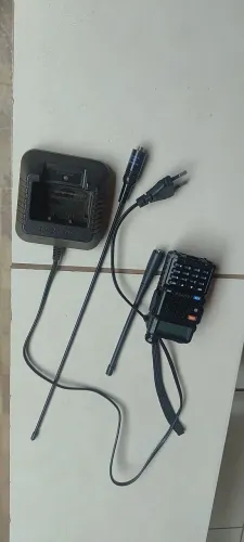 Rádio Comunicador Baofeng UV-5R Dual Band VHF/UHF